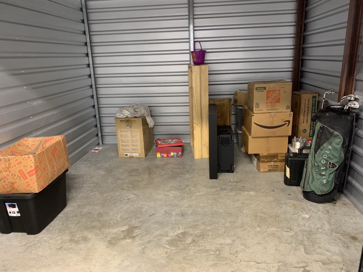 10 x 10 storage unit in Port Richey, FL