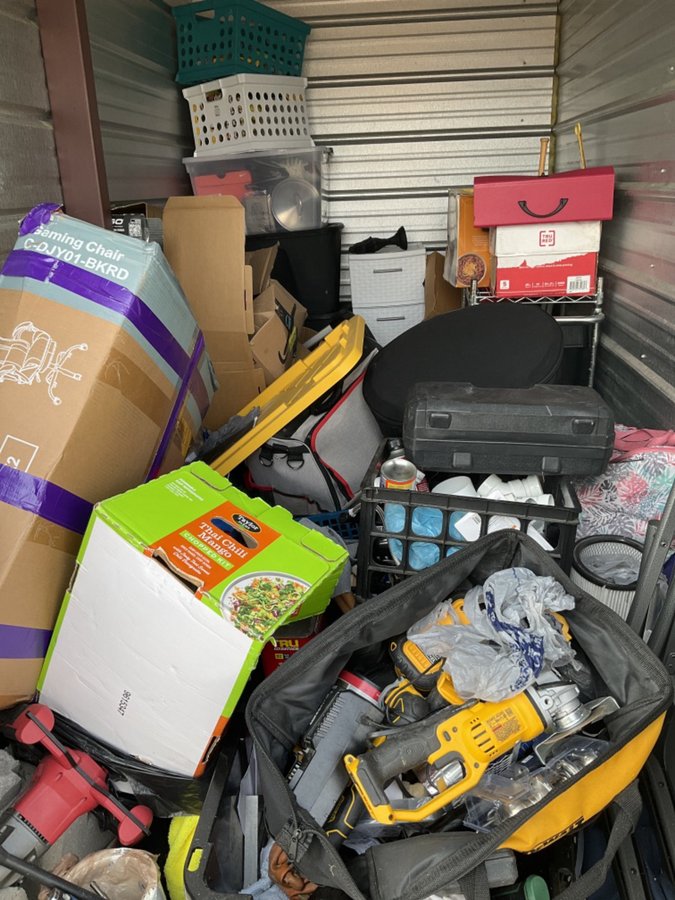 5 x 10 storage unit in Louisville, KY