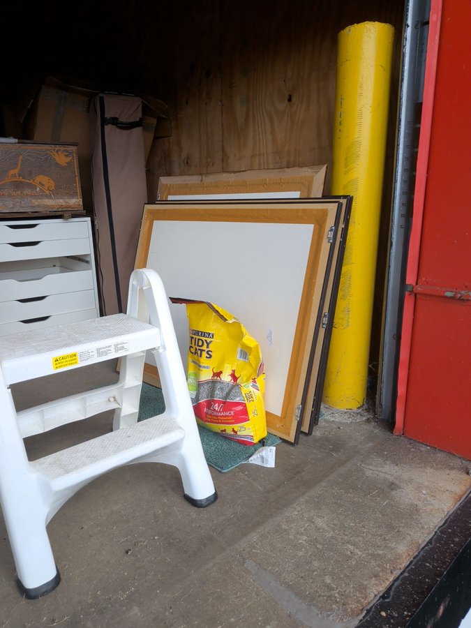 10 x 15 storage unit in Hampstead, NH