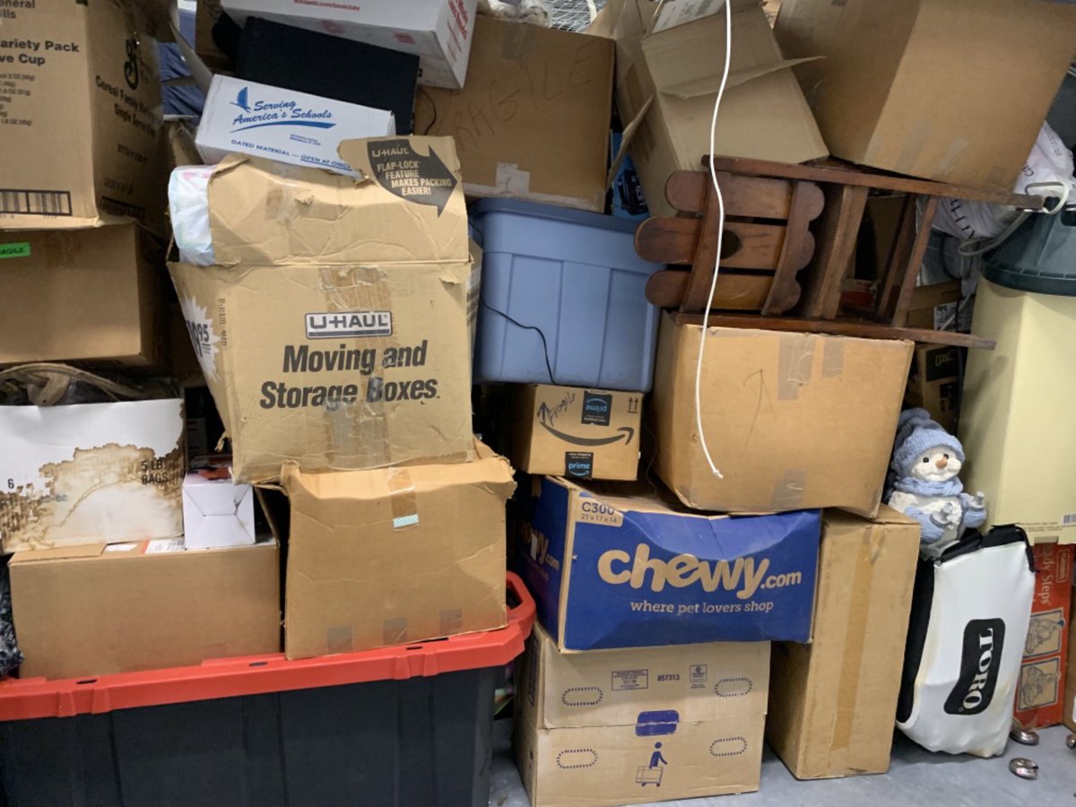 10 x 30 storage unit in Spring Hill, FL