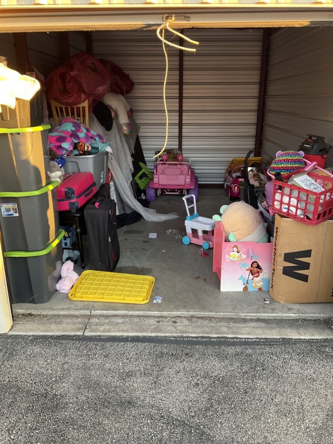 10 x 15 storage unit in Louisville, KY