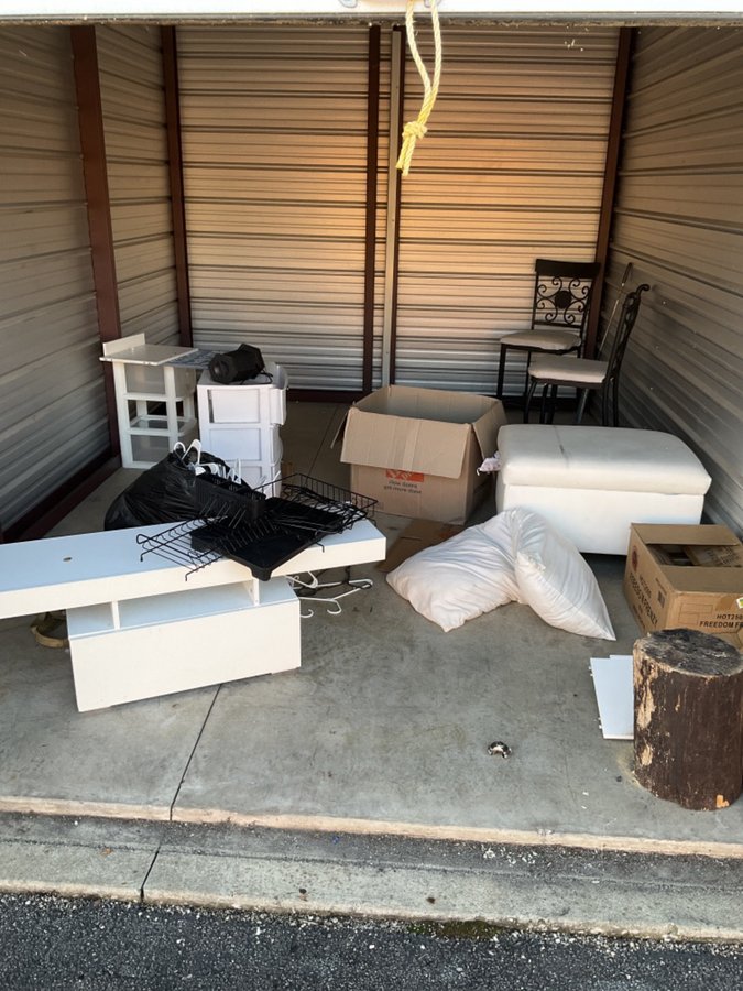 10 x 15 storage unit in Louisville, KY