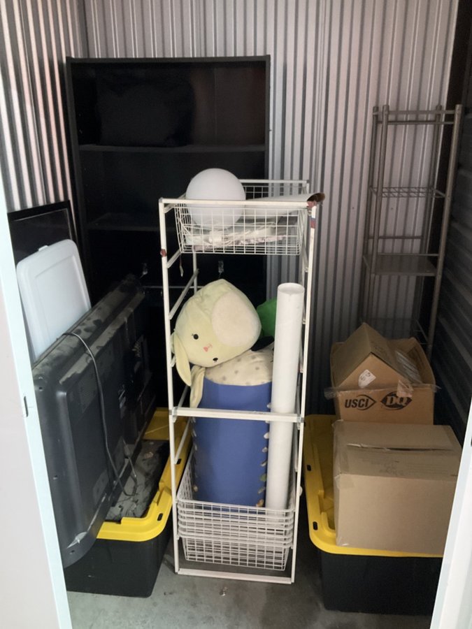 5 x 5 storage unit in Louisville, KY