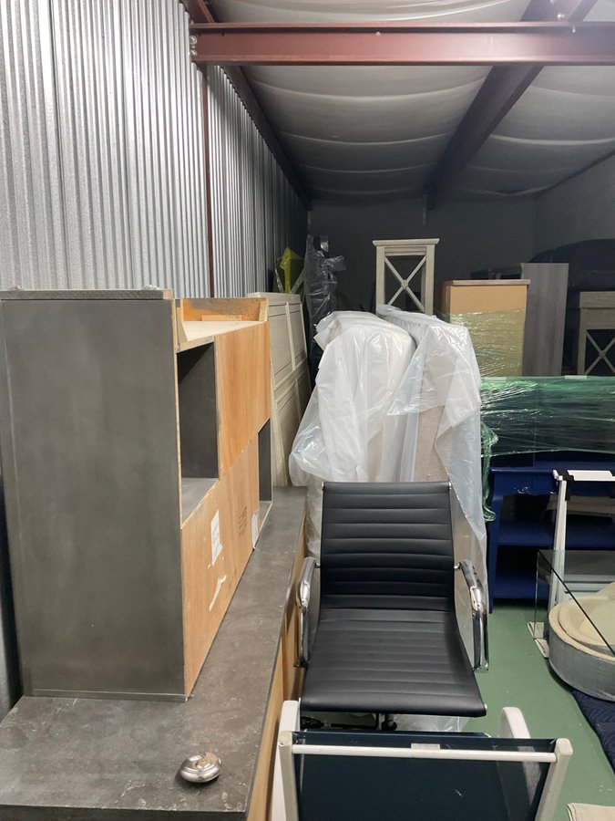 10 x 30 storage unit in Lakeland, FL