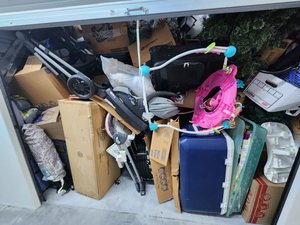 10 x 5 storage unit in Jacksonville, FL
