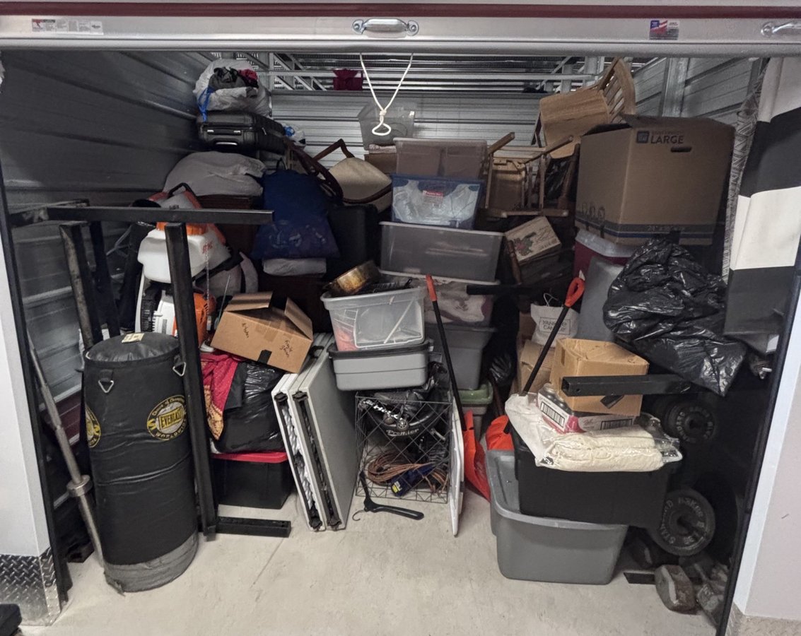 10 x 10 storage unit in Lindenwold, NJ