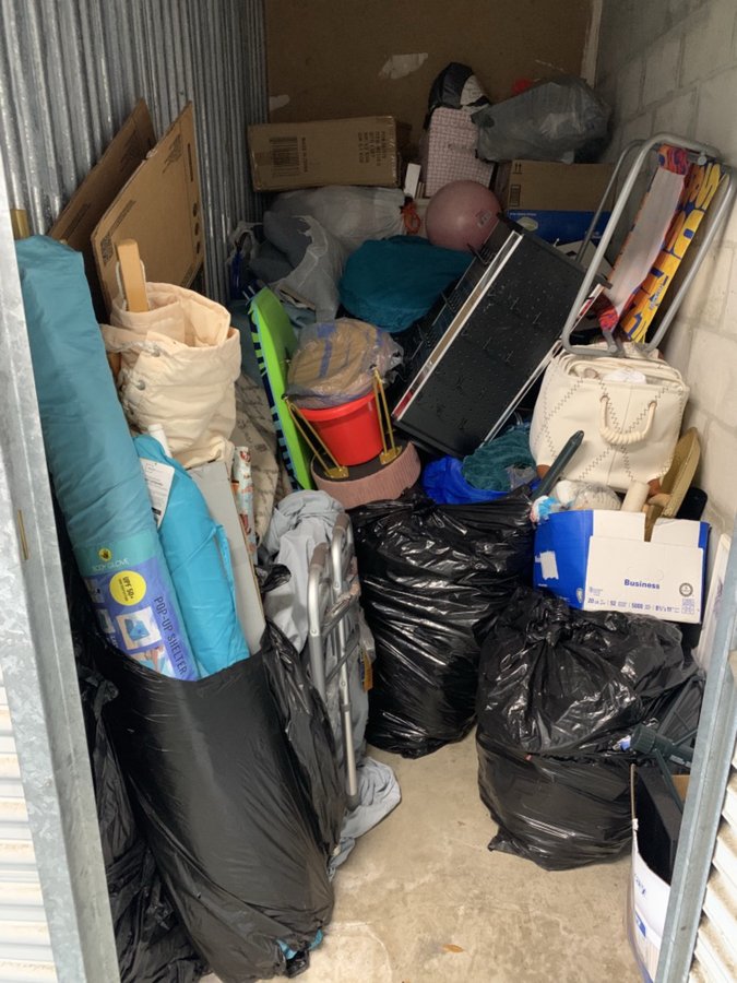 5 x 10 storage unit in Tarpon Springs, FL