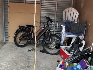 10 x 10 storage unit in Tarpon Springs, FL