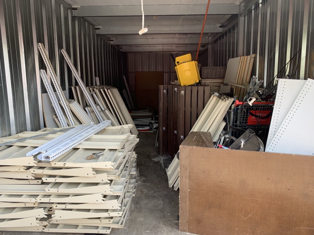 10 x 30 storage unit in Brooksville, FL