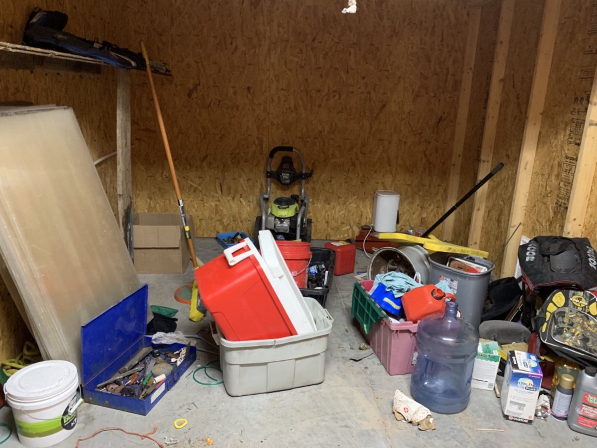 10 x 10 storage unit in Brooksville, FL