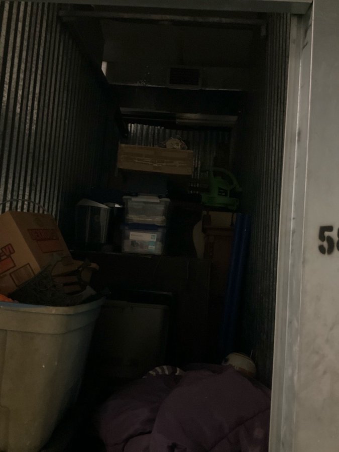 5 x 10 storage unit in Pinellas Park, FL
