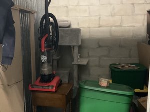 8 x 8 storage unit in Pinellas Park, FL