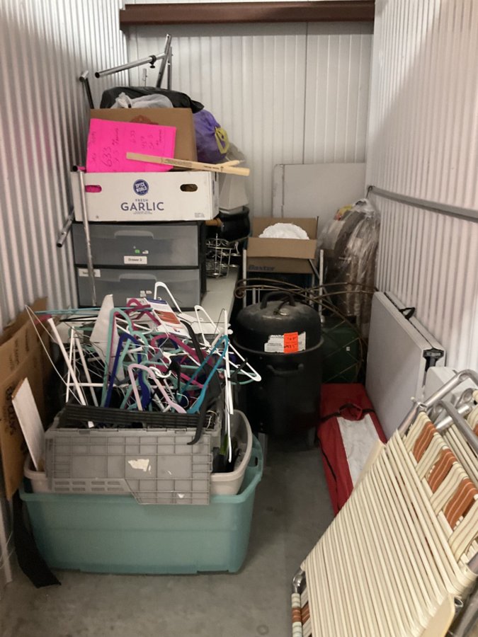 5 x 10 storage unit in Pinellas Park, FL