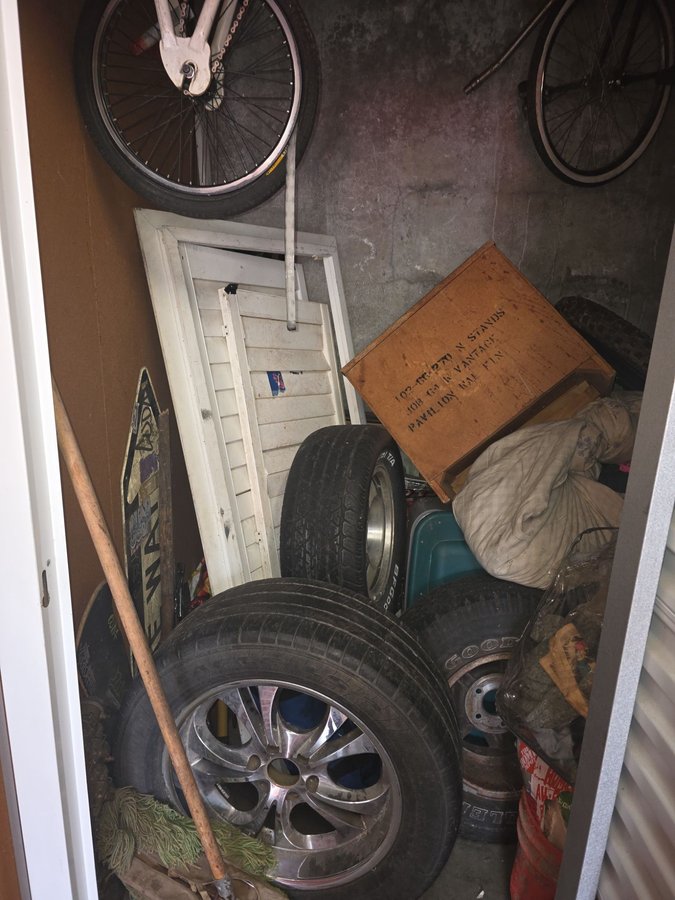 5 x 14 storage unit in San Leandro, CA