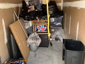 5 x 10 storage unit in Seminole, FL