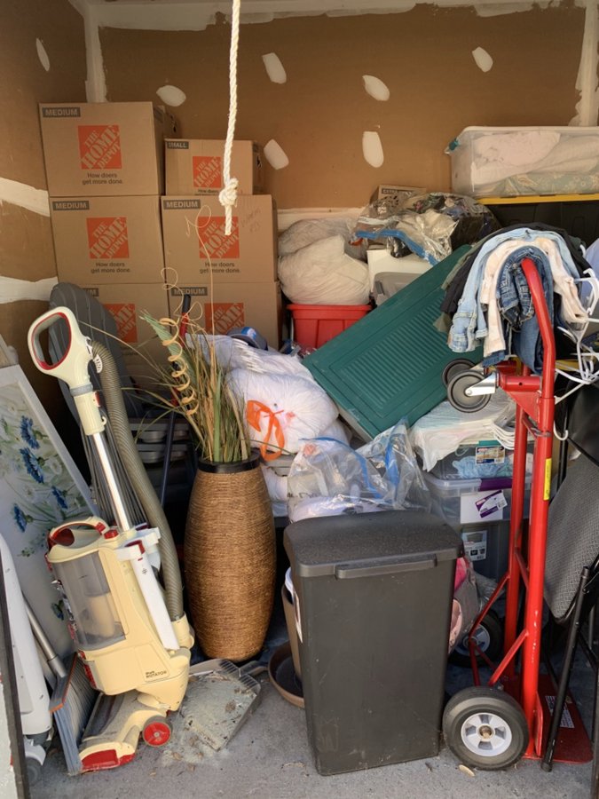 10 x 10 storage unit in Seminole, FL