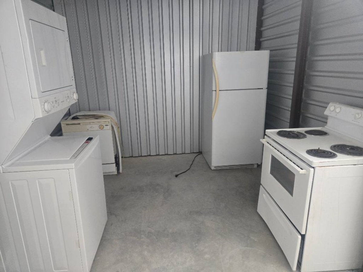 10 x 10 storage unit in Mcallen, TX