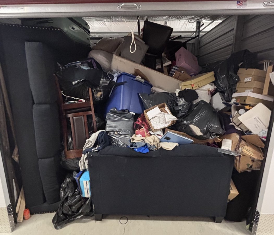 10 x 10 storage unit in Lindenwold, NJ