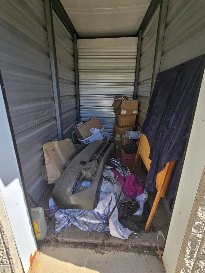 5 x 10 storage unit in Belleville, IL