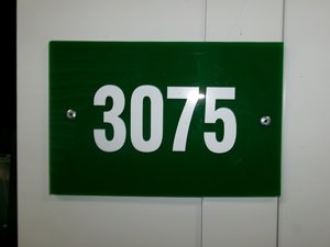10 x 10 unit in Royal Oak