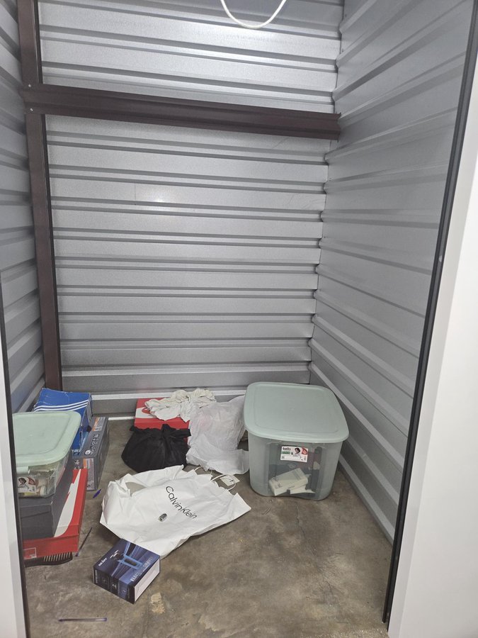 5 x 5 storage unit in Irvington, NJ