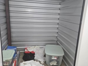 5 x 5 storage unit in Irvington, NJ