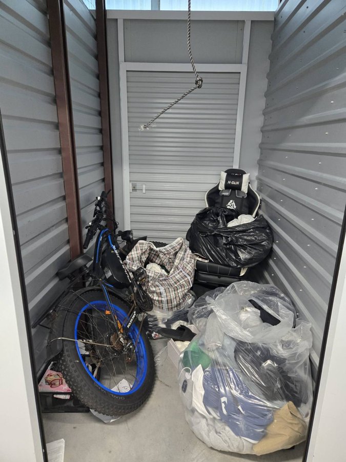 5 x 7 storage unit in Neptune, NJ