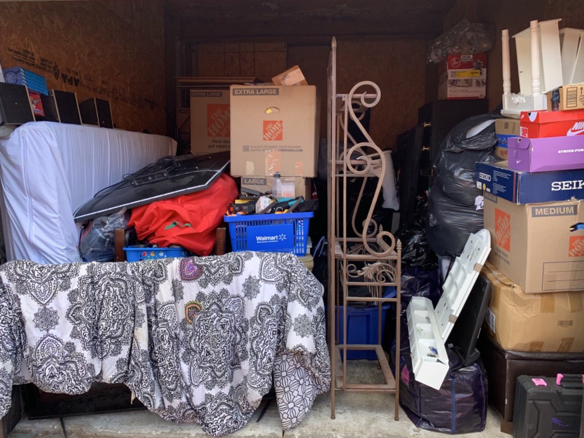 10 x 15 storage unit in St Petersburg, FL