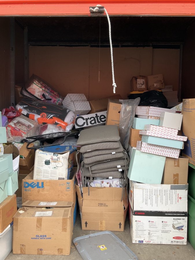 10 x 10 storage unit in St Petersburg, FL