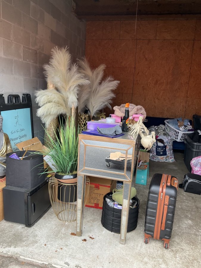 10 x 15 storage unit in St Petersburg, FL
