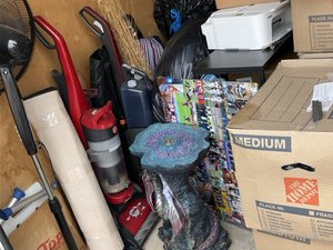 10 x 10 storage unit in Liverpool, NY
