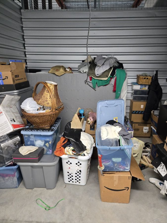 7 x 10 storage unit in Neptune, NJ