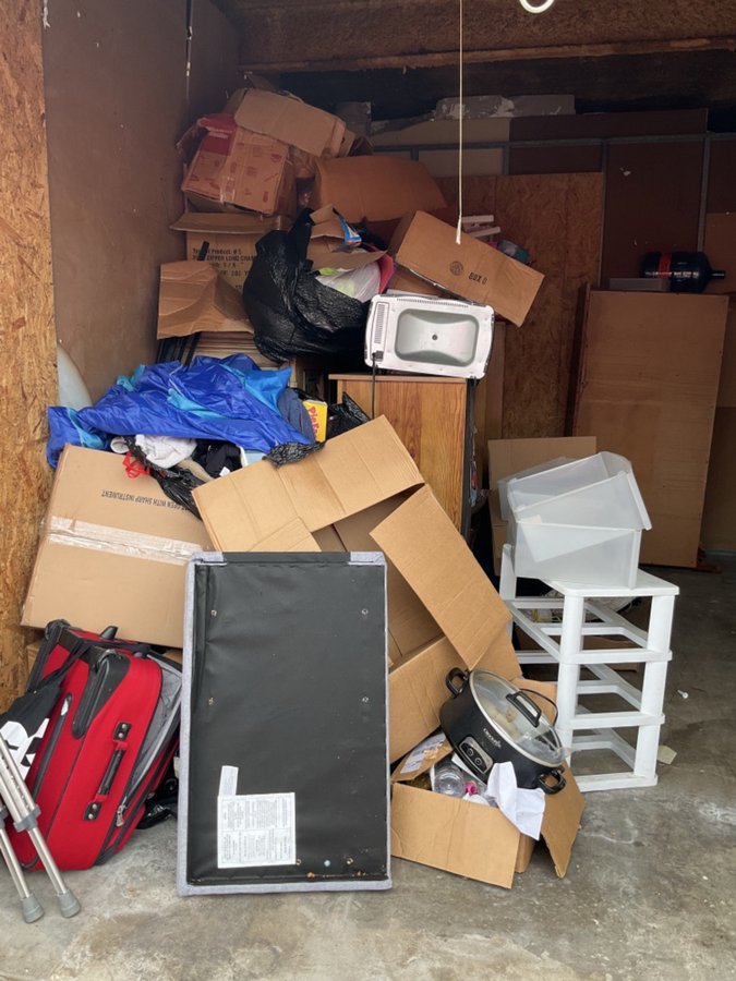 10 x 15 storage unit in St Petersburg, FL