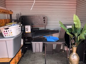 10 x 10 storage unit in St Petersburg, FL