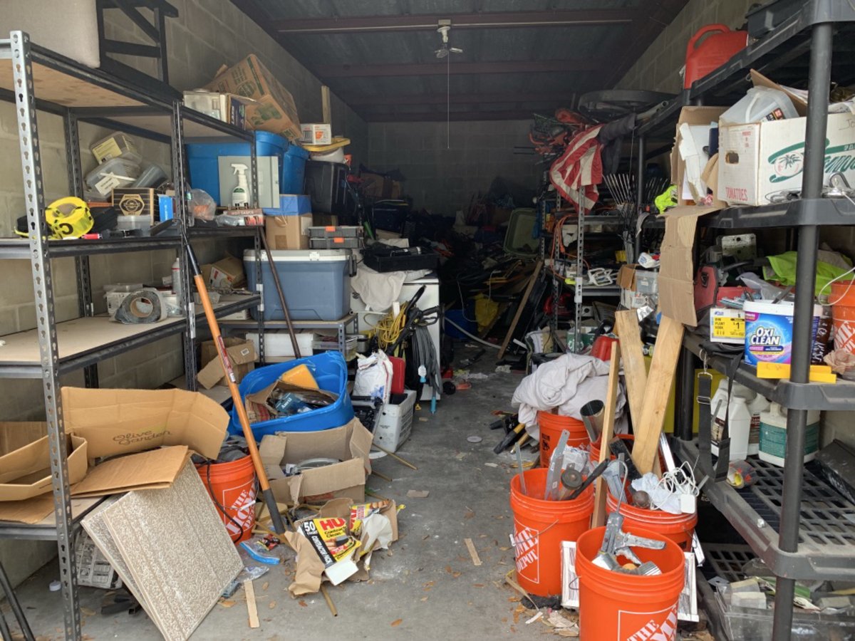 10 x 30 storage unit in Largo, FL