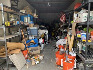10 x 30 storage unit in Largo, FL
