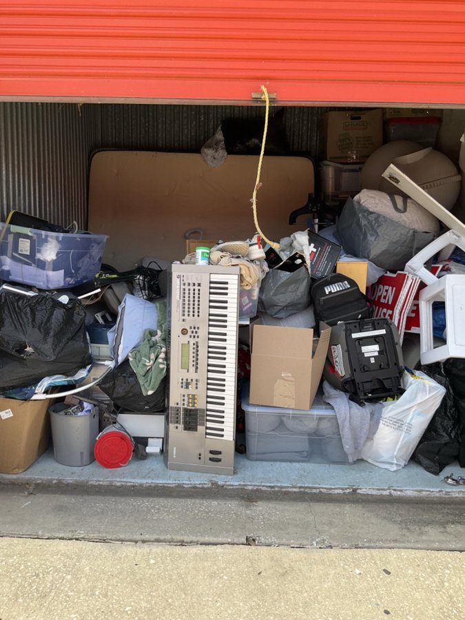 10 x 10 storage unit in Clearwater, FL