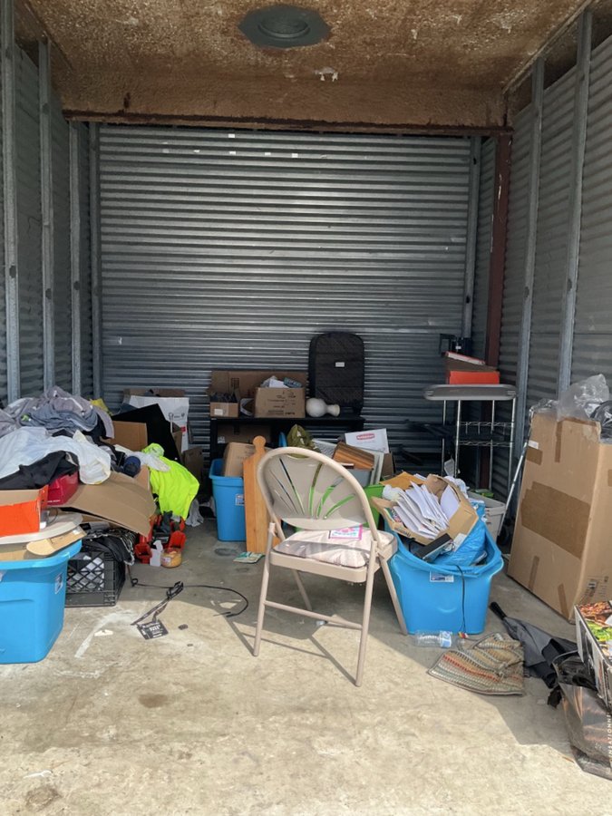 10 x 15 storage unit in St Petersburg, FL