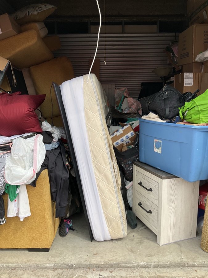 10 x 10 storage unit in St Petersburg, FL