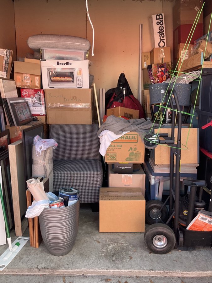 10 x 10 storage unit in St Petersburg, FL
