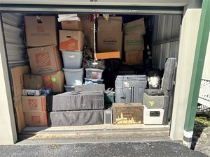 10 x 20 storage unit in Morgantown, WV