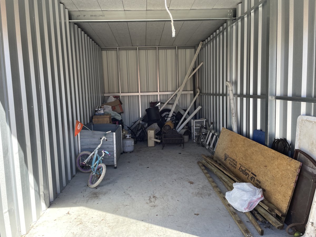 10 x 20 storage unit in Bridgeport, WV
