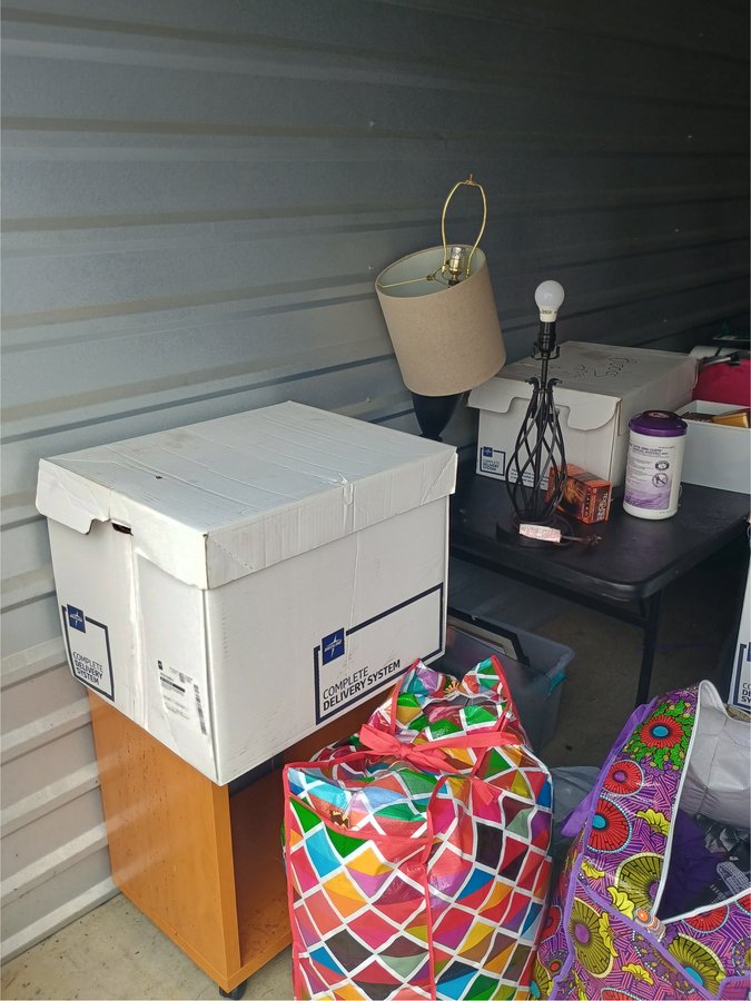 10 x 30 storage unit in Waldorf, MD