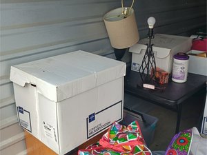 10 x 30 storage unit in Waldorf, MD