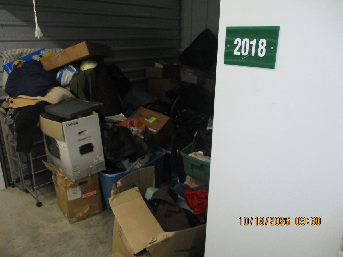 10 x 10 storage unit in Southfield, MI
