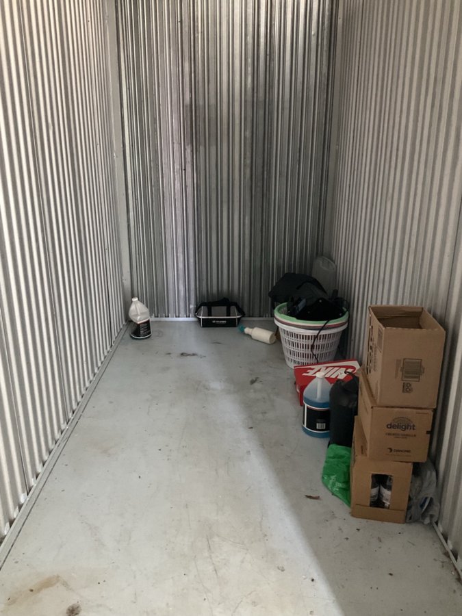 5 x 10 storage unit in Clearwater, FL