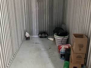 5 x 10 storage unit in Clearwater, FL