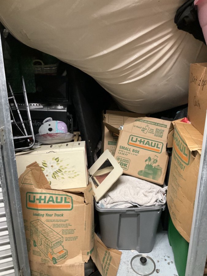 10 x 15 storage unit in Clearwater, FL