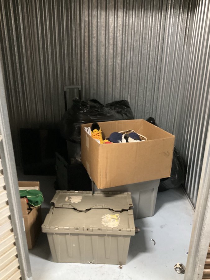 10 x 5 storage unit in Clearwater, FL