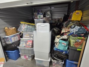 10 x 12 storage unit in Cherry Hill, NJ